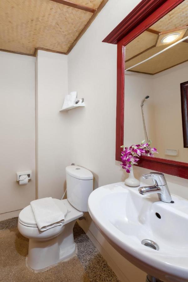 The Top Patong Resort. Bagian luar foto